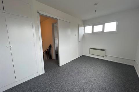 undefined, Kercroft, Two Mile Ash, Milton Keynes, MK8 8AR
