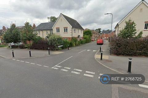 3 bedroom end of terrace house to rent, George Palmer Close, Reading, RG2
