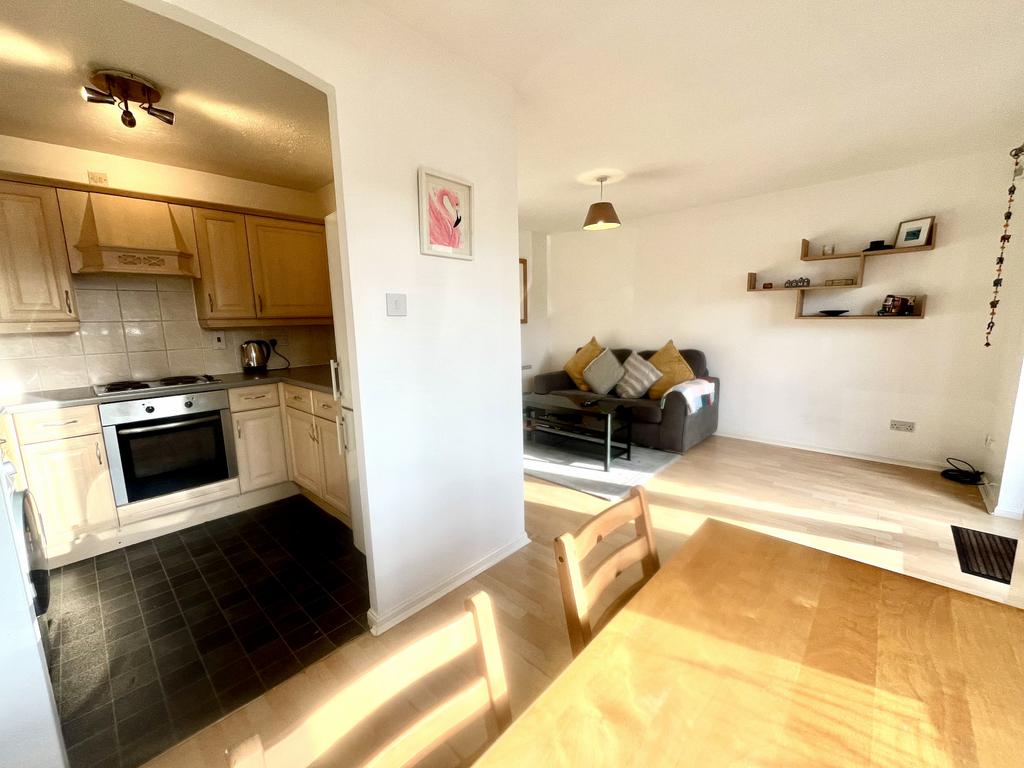 Lounge/Kitchen