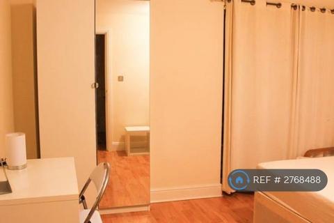 undefined, Qube, Birmingham, B1