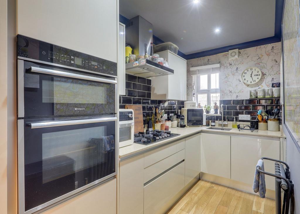 Open Plan Living Room &amp; Kitchen