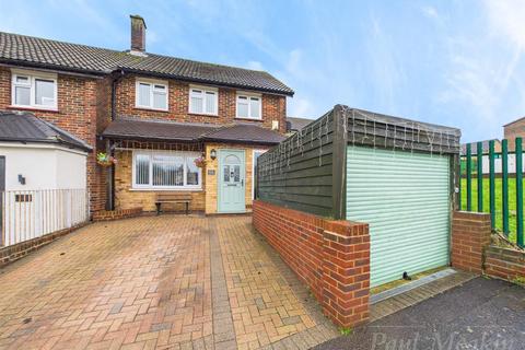 Walton Green, New Addington, Croydon
