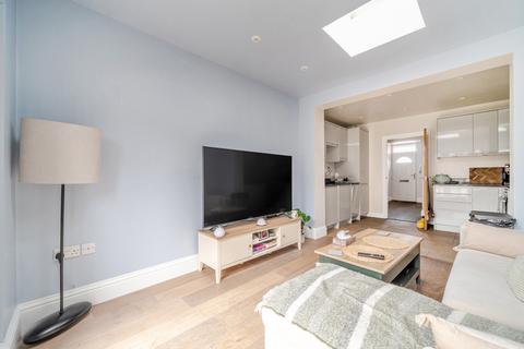 2 bedroom terraced house for sale, Millbrook Street, Gloucestershire GL50