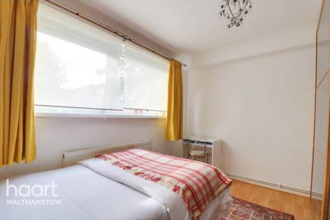 1 bedroom apartment to rent, Hungerdown, London
