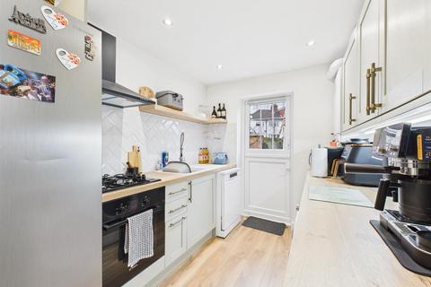 2 bedroom maisonette for sale, Grove Lane, Coulsdon CR5