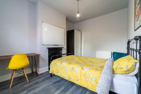 5 bedroom terraced house to rent, Jubilee Drive, Liverpool L7