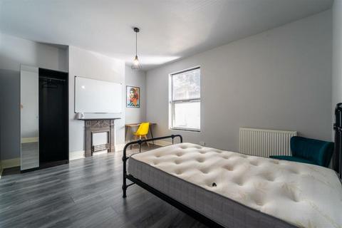 5 bedroom terraced house to rent, Jubilee Drive, Liverpool L7