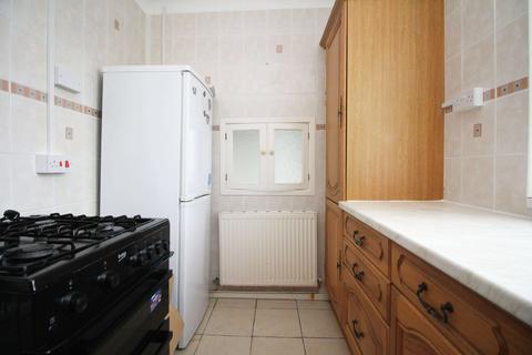 3 bedroom bungalow to rent, Fairview Close, Pontyclun CF72 9EQ