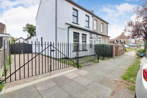undefined, Carlton Avenue, Westcliff-on-sea, SS0