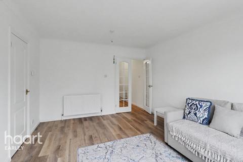 undefined, Wokingham Road, READING