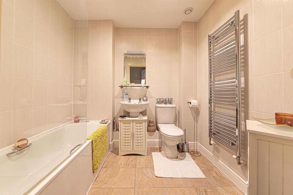 Flat 1, 7 Queen Street (6).jpg