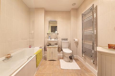 undefined, 7 Queen Street, Aldershot GU12