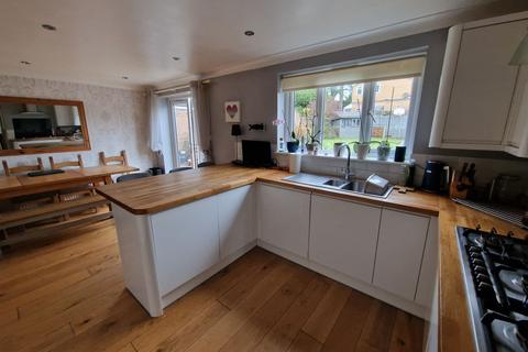 4 bedroom link detached house for sale, Tonbridge Road, Maidstone ME16