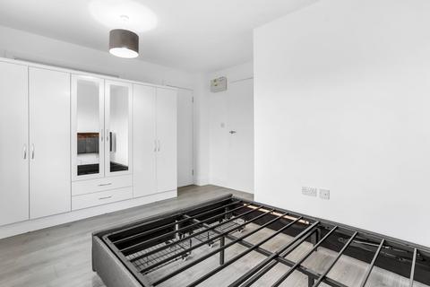 undefined, St. Albans Road, Watford, WD25