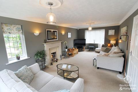 4 bedroom detached house for sale, Lawrence Close, Rochdale, OL12