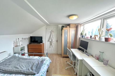 undefined, Central Road, Manchester, M20