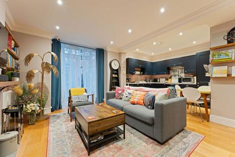 1 bedroom ground floor flat for sale - Maeve House, New Street SP1