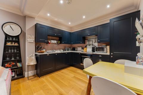 undefined, Maeve House, New Street SP1