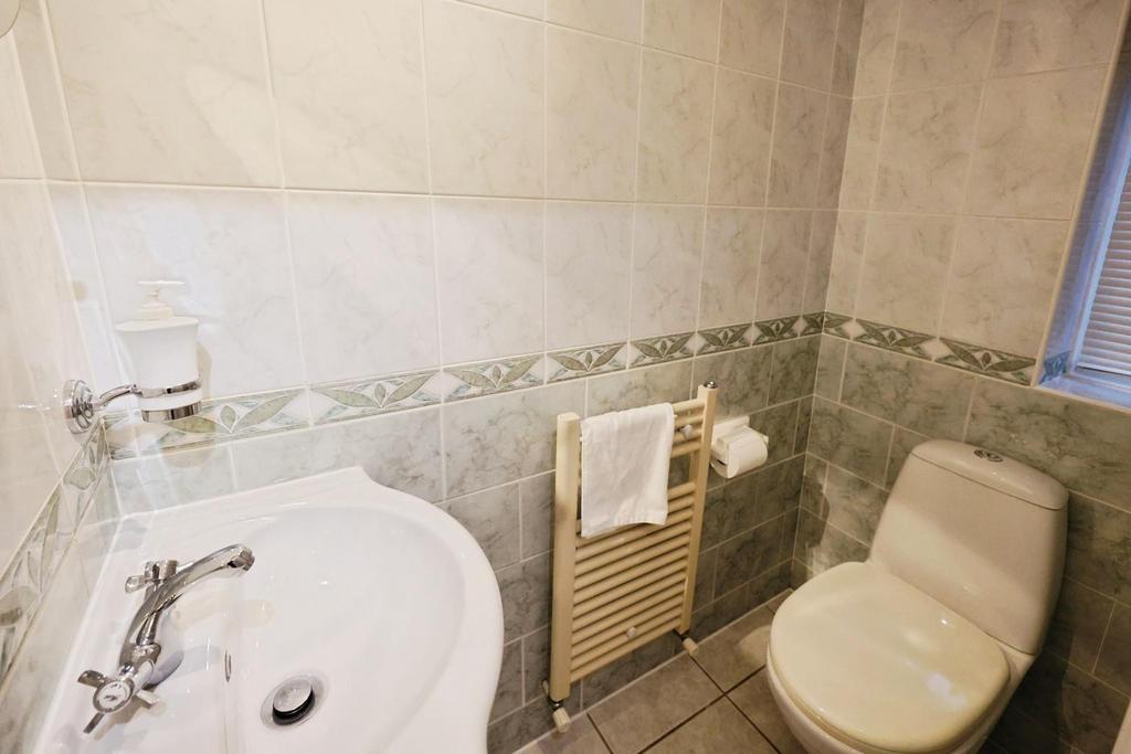 21701ba6-PK7 A1307.JPG