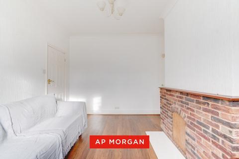 3 bedroom semi-detached house for sale, Bewell Head, Bromsgrove, Worcestershire, B61