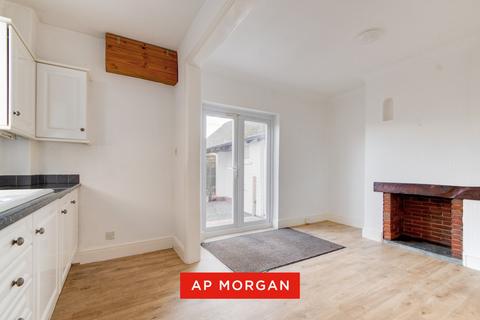 3 bedroom semi-detached house for sale, Bewell Head, Bromsgrove, Worcestershire, B61