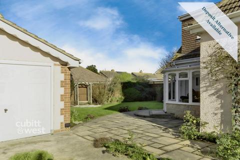 5 bedroom detached house to rent, Seafield Road Rustington BN16