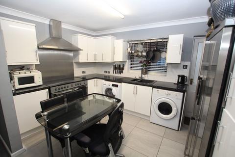 4 bedroom bungalow for sale, St. Clairs Road, St. Osyth, Clacton-on-Sea