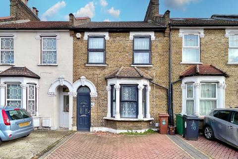 3 bedroom house for sale, Chingford Road, Walthamstow, E17