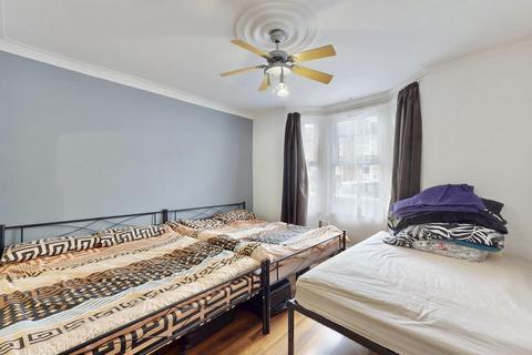 3 bedroom house for sale, Chingford Road, Walthamstow, E17