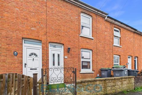 3 bedroom terraced house to rent, Dernier Road, Tonbridge, Kent, TN10