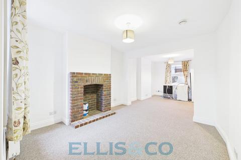 3 bedroom terraced house to rent, Dernier Road, Tonbridge, Kent, TN10