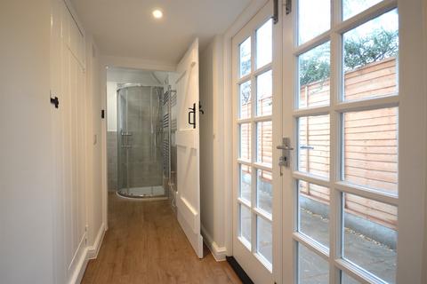 undefined, Little London, Chichester, PO19