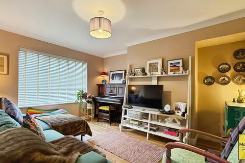 undefined, Gwyn Street, Alltwen, Pontardawe, SA8 3AN
