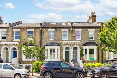 3 bedroom flat to rent, Greenside Road, London W12