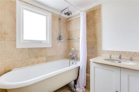 3 bedroom flat to rent, Greenside Road, London W12