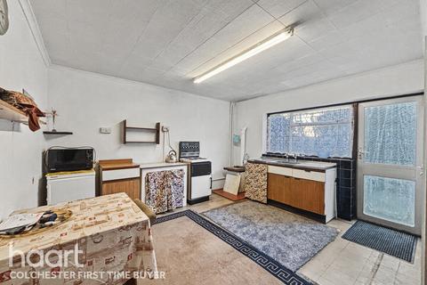3 bedroom semi-detached house for sale, Bromley Road, Colchester