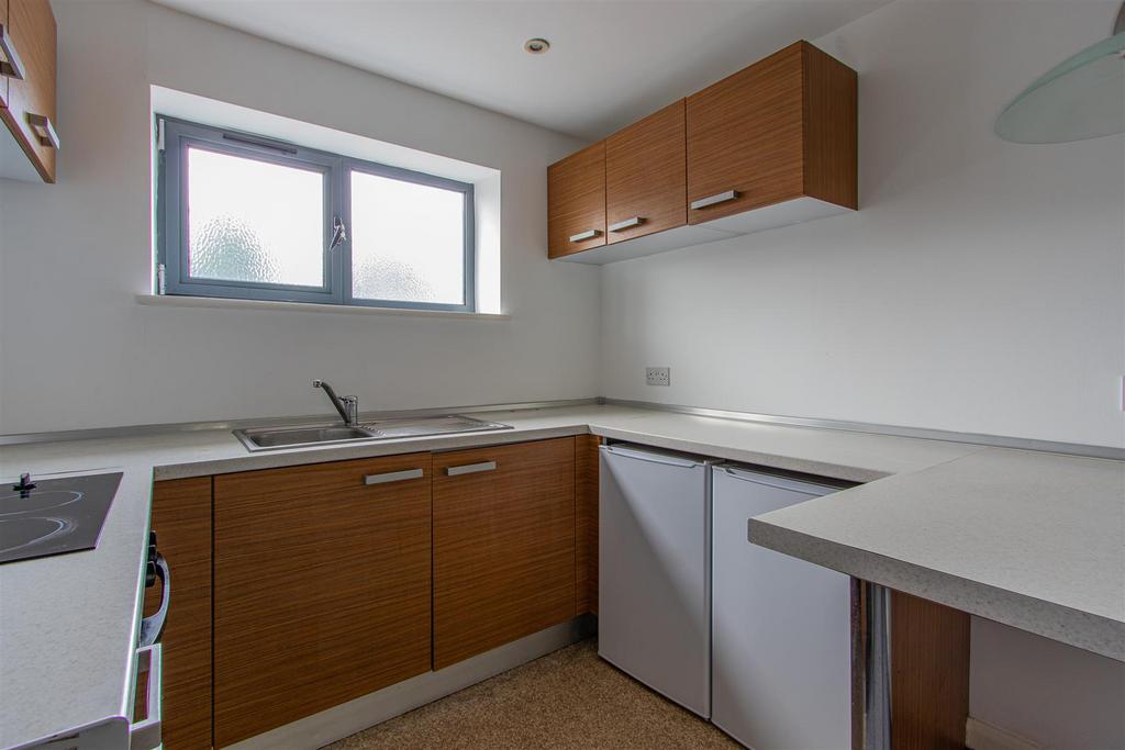 Radyr Place 25-2.jpg