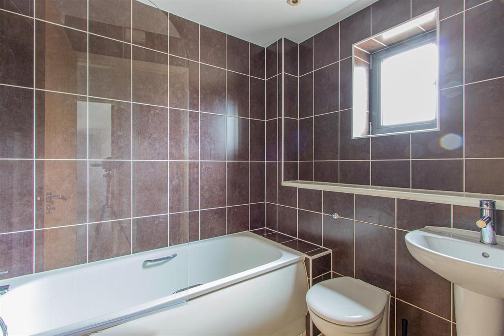 Radyr Place 25-7.jpg