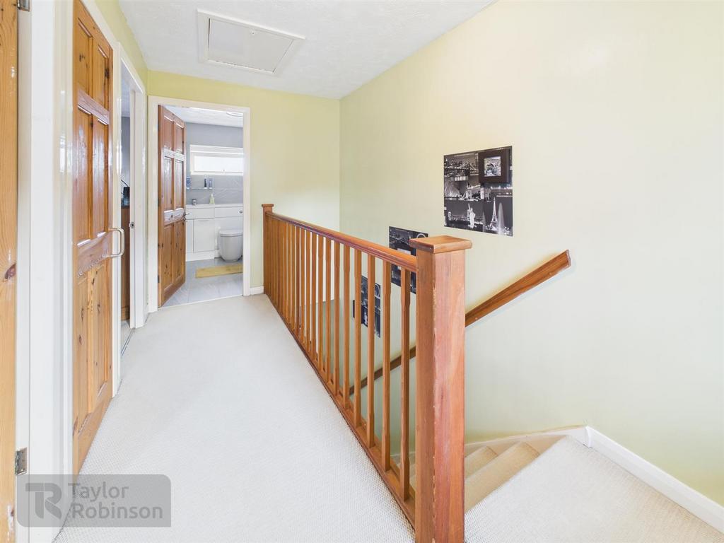 CAM02600 G0-PR0635-STILL012.jpg