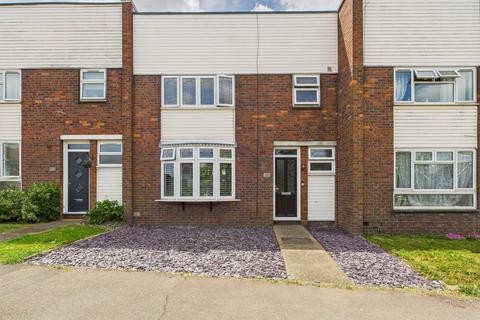 3 bedroom terraced house to rent, Springhouse Road, Corringham, SS17