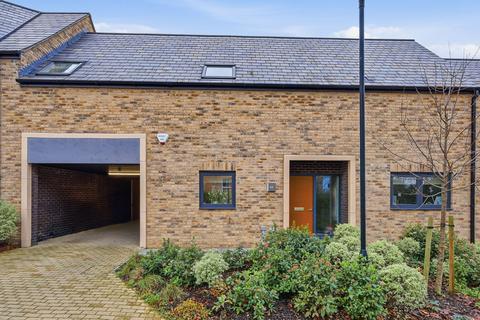 Halcyon Place, Brentwood