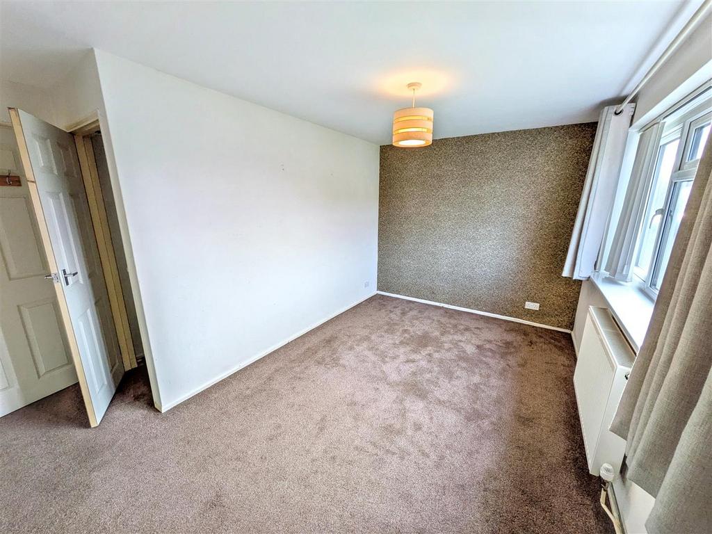 Bedroom 2.jpg