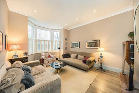2 bedroom flat to rent, Prince Of Wales Drive, London SW11