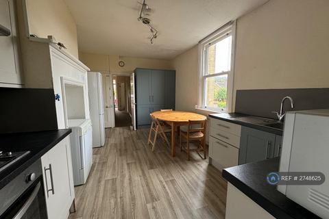 undefined, Longfellow Avenue, Bath, BA2