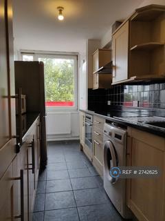 2 bedroom maisonette to rent, Selkirk House, London, N1