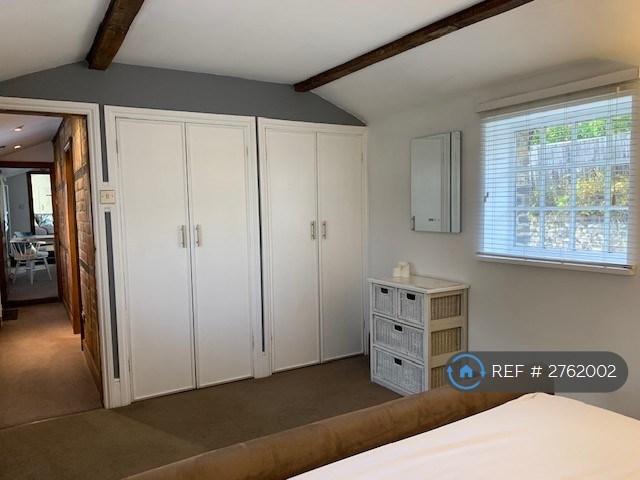 Fitted Bedroom Wardrobes