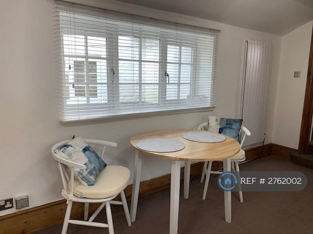 Dining Table And Chairs In Kitchen Area