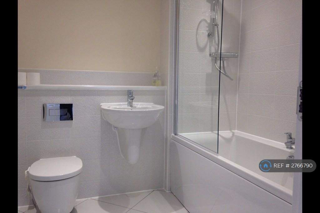 Main Bathroom