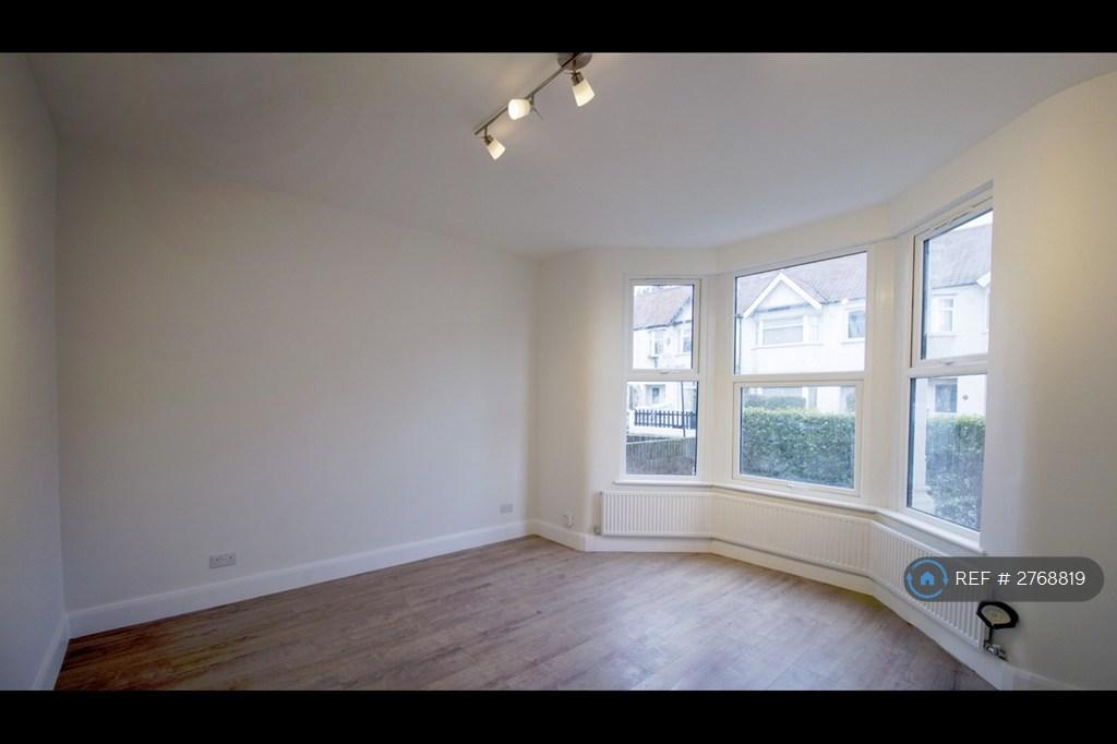 Ground Floor Reception