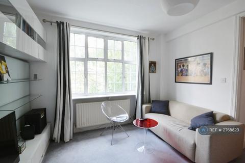 Studio to rent, Kenton Court, London, W14